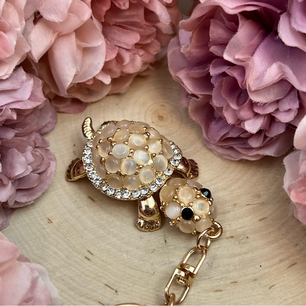Gorgeous Crystal and Beaded Turtle Keychain Charm - Picture 6 of 16
